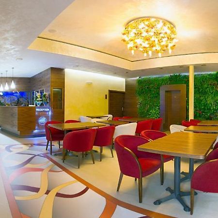 Hotel Air Holíč Bagian luar foto