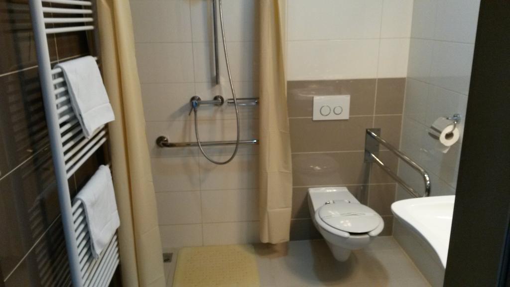 Hotel Air Holíč Bagian luar foto