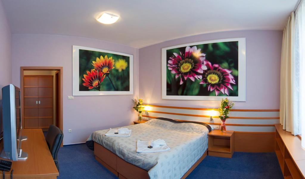 Hotel Air Holíč Ruang foto