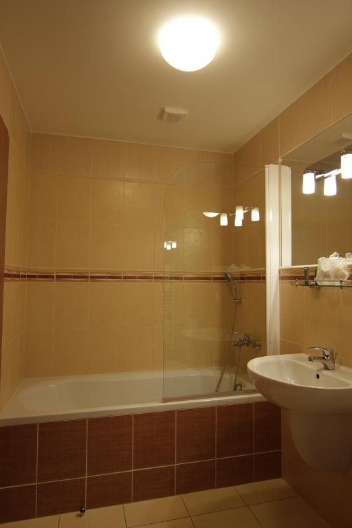 Hotel Air Holíč Ruang foto
