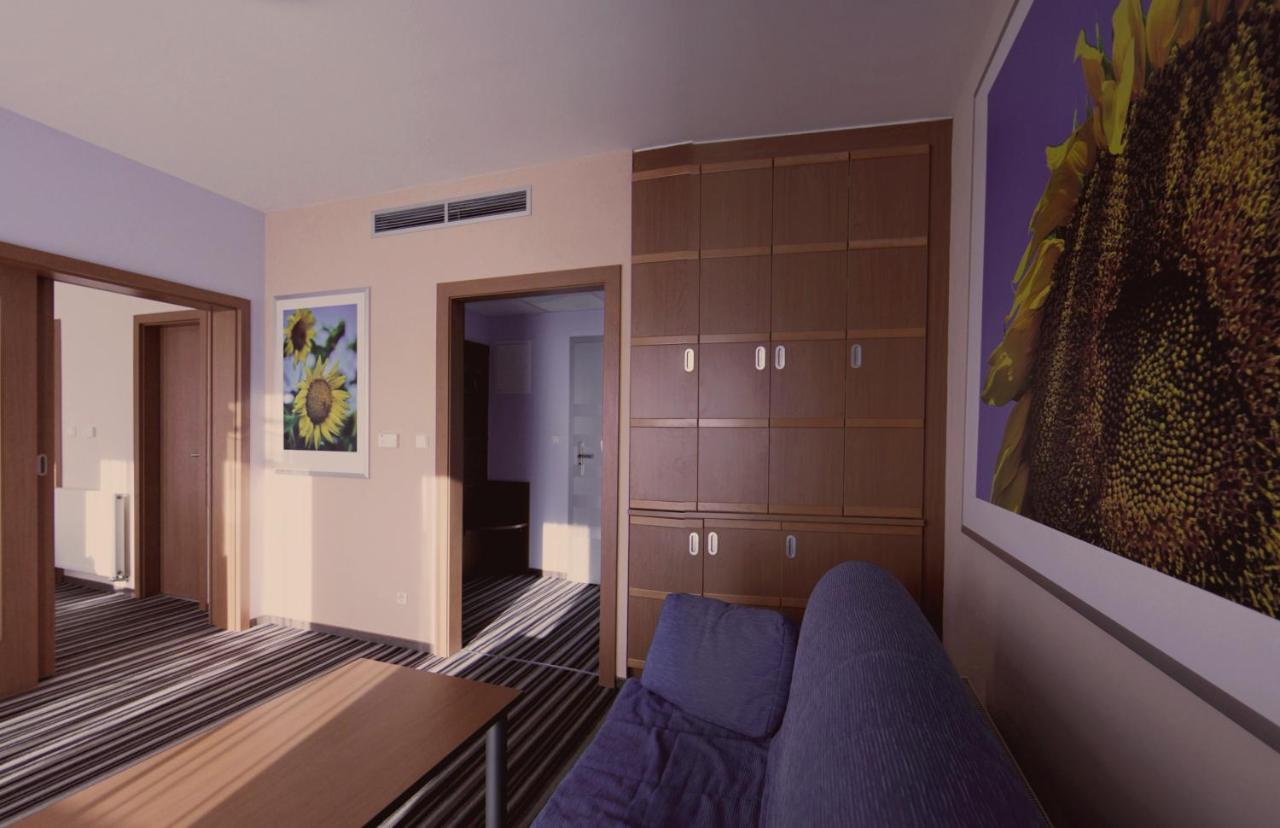 Hotel Air Holíč Bagian luar foto